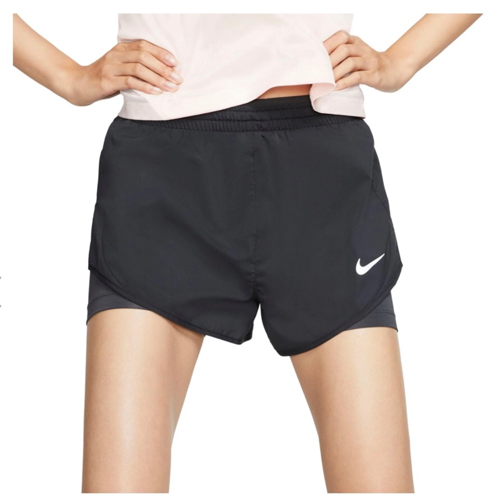 Nike Women's Tempo Luxe 2in1 Running Short Medium